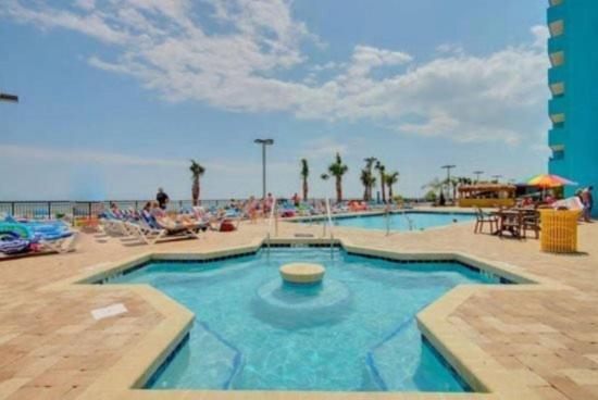 Landmark Resort King Suite Unit 710 Beautifully Updated Sleeps 4 Myrtle Beach Room photo